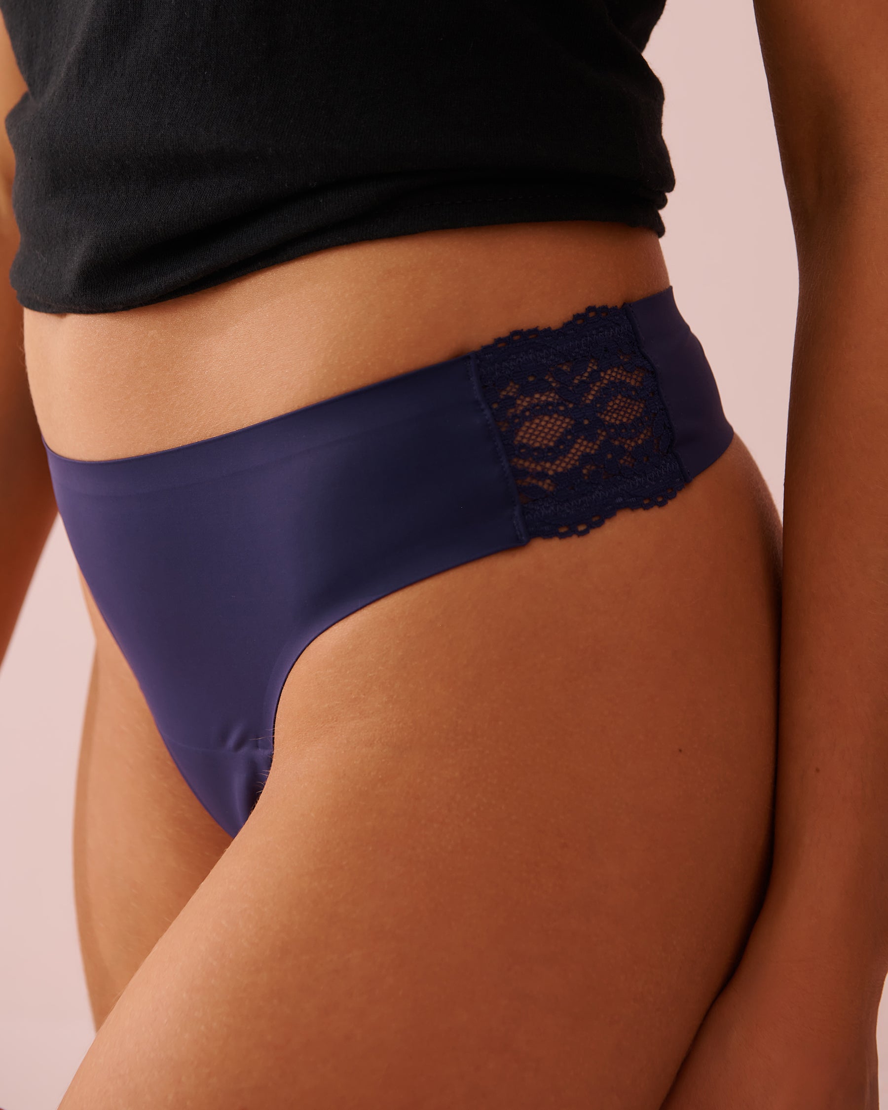 Lace detail of the purple thong period panty – NEWEX