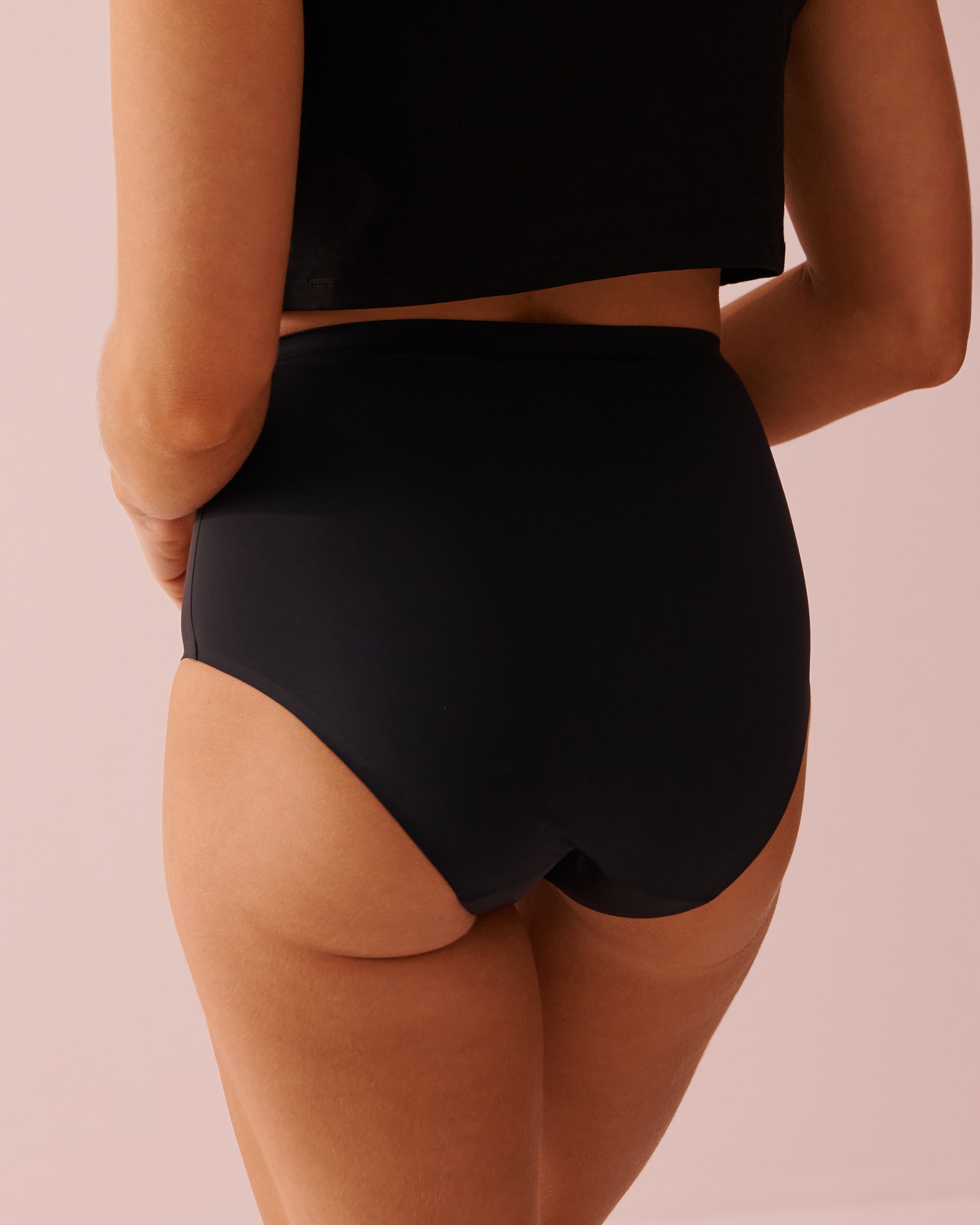 Culotte menstruelle coupe bikini taille haute - Noire